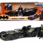 JADA TOYS 1/24 BATMAN 1989 BATMOBILE & BATMAN