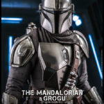 [PRE-ORDER MARZO 2023] HOT TOYS 1/6 STAR WARS THE MANDALORIAN & GROGU REGULAR VERSION - 30 CM