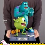 [PRE-ORDER DICIEMBRE 2022] BEAST KINGDOM DISNEY MONSTRUOS S.A MASTER CRAFT: JAMES P. SULLIVAN & MIKE WAZOWSKI - 34 CM