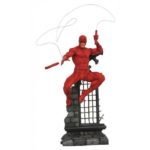 DIAMOND SELECT MARVEL COMIC GALLERY DAREDEVIL - 28 CM