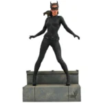 DIAMOND SELECT DC MOVIE GALLERY THE DARK KNIGHT RISES: CATWOMAN (SELINA KYLE) - 23 CM