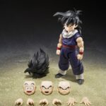 [PRE-ORDER DICIEMBRE 2026] S.H FIGUARTS DRAGON BALL SON GOHAN Z-FIGHTERS LIMITED EDITION GROUP BASE - 11 CM
